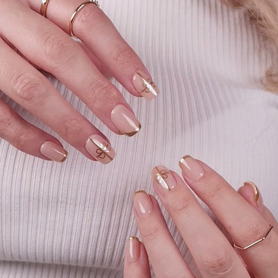 unghii false unghii press on instant nails unghii gel craciun model unghii auriu si nude unghii perfecte pentru craciun de la instant nails 