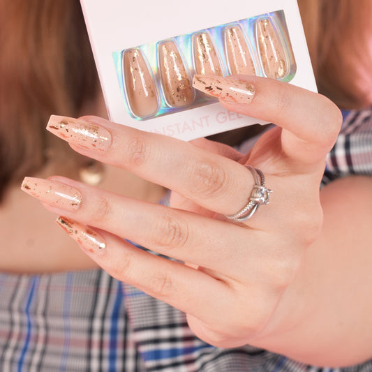 Tipsuri unghii false Instant Nails nude cu auriu